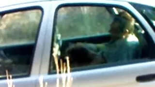 Due capezzoli oliati giocano con i loro corpi e poi scopate vecchie troie scopano con un uomo