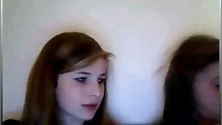 Sul tetto vecchie troie magre del grattacielo zpikaper scoreggia una ragazza depravata