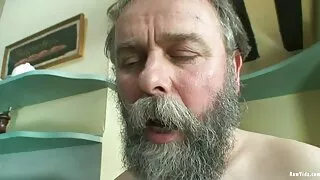 Giovane xnxx nonne troie ragazza ama succhiare e scopare con il suo fidanzato preferito