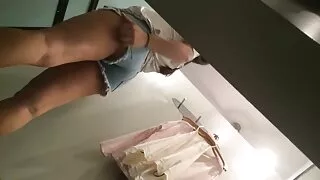 Eccita la figa film porno gratis vecchie troie con un vibratore mentre il ragazzo le martella l'ano